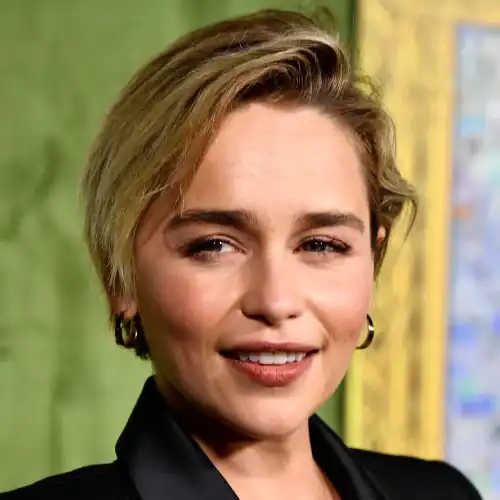 1712811317 585 ثروتمندترین بازیگر بازی تاج و تخت کیست؟ دانستنی.webp