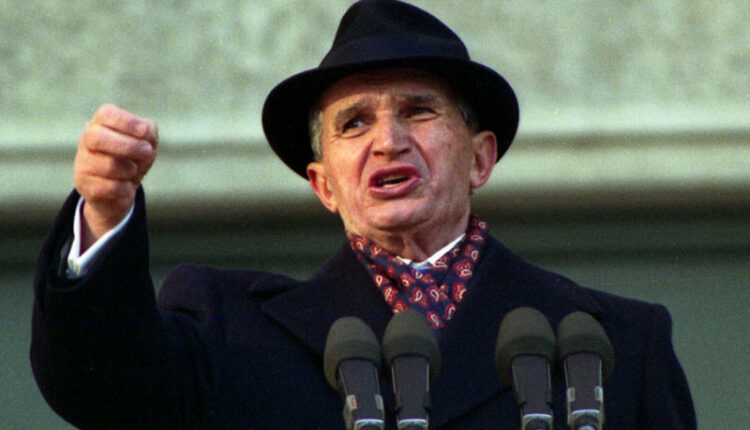 1720096257 299 دیکتاتورهای کاریزماتیک؛ ۱۰ رهبر که با جادوی کاریزما جنایت کردند دانستنی