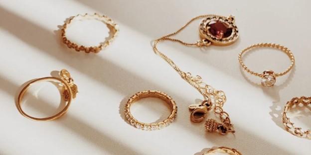 1722171621 616 ۱۰ نظر کادو تولد خلاقانه برای سورپرایز خانم های ۳۰