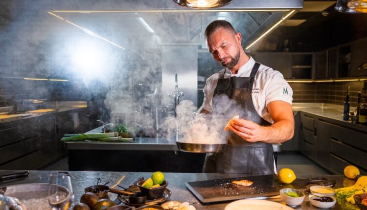 1723728301 915 ۲۷ ایده شغل دوم دو نظر پول‌ساز برای در