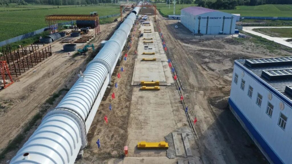 قطار مگلو چین