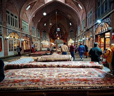 بازار فرش تبریز در شب +عکس