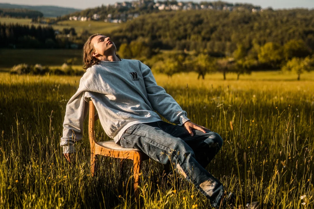 1733845035 200 ۹ ویژگی انسان های آرام که خوب است یاد بگیریم دانستنی.webp