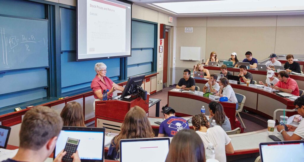 1741742279 943 چطور مشاور مالی شویم مشاور مالی شدن در ۷ گام دانستنی