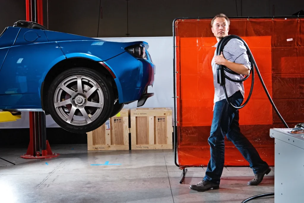 1742952004 484 ایلان ماسک و تسلا رهبری که موتور پیروزی است دانستنی.webp