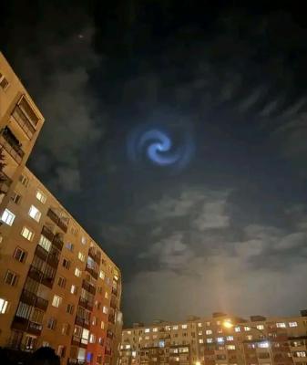 نورِ آبی پیچان و عجیبی که در آسمان نیوزیلند دیده شد