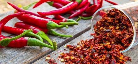 مصرف بی‌رویه غذاهای تند به سلامت دستگاه گوارش مفید است؟