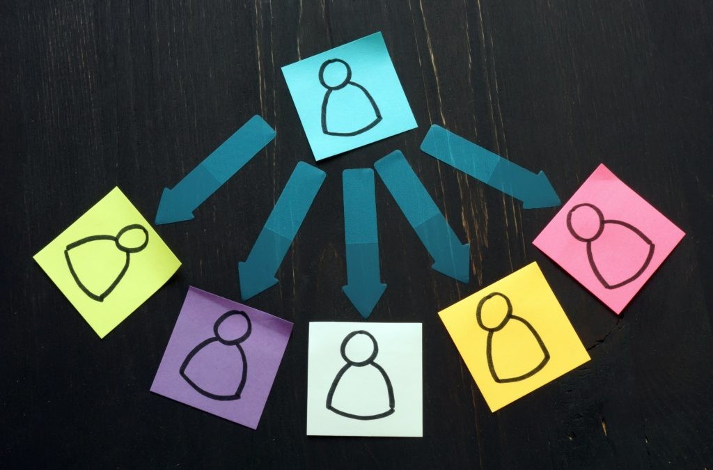 1753237156 418 شما مدیریت می‌کنید یا رهبری؟ ۷ راز قوی رهبران بزرگ دانستنی