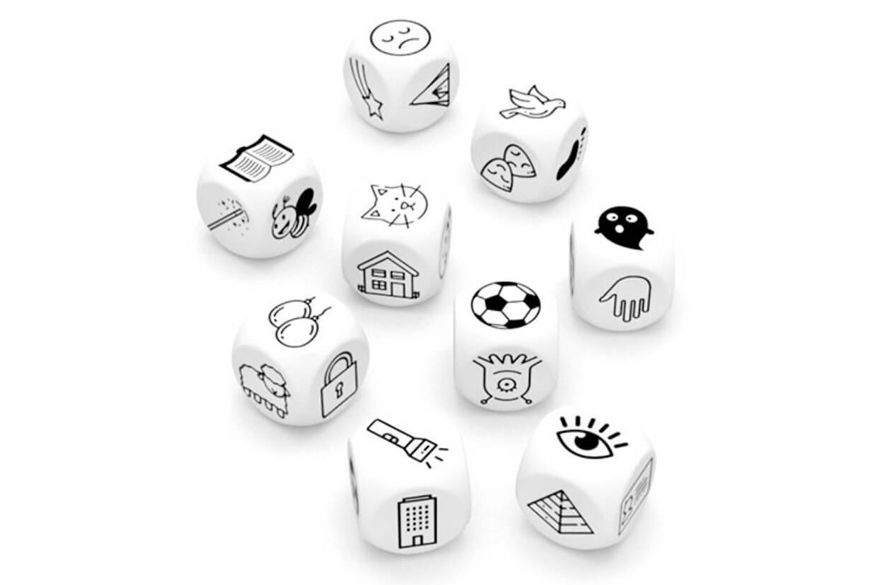 تاس های داستان‌سازی با کلمات تصادفی