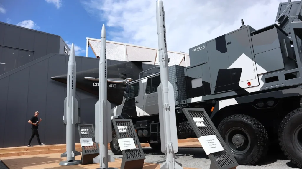 سیستم پدافند هوایی IRIS-T SLS MK4 ساخت آلمان_دانستنی 19 1781393754 954 سیستم پدافند هوایی IRIS T SLS MK4 ساخت آلمان دانستنی.webp