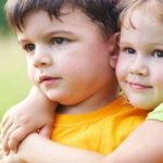 خواهر و برادر؛ نخستین مدرسه مهارت‌های اجتماعی کودکان